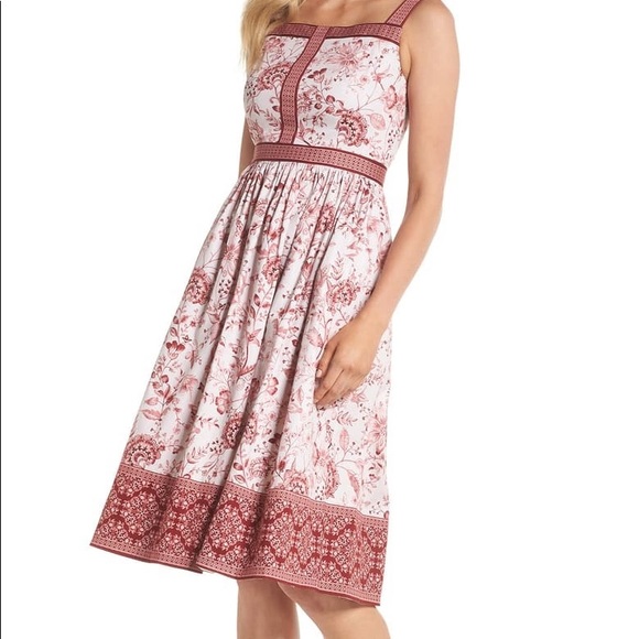 ISO Gal Meets Glam Dresses - do not buy - Picture 5 of 12